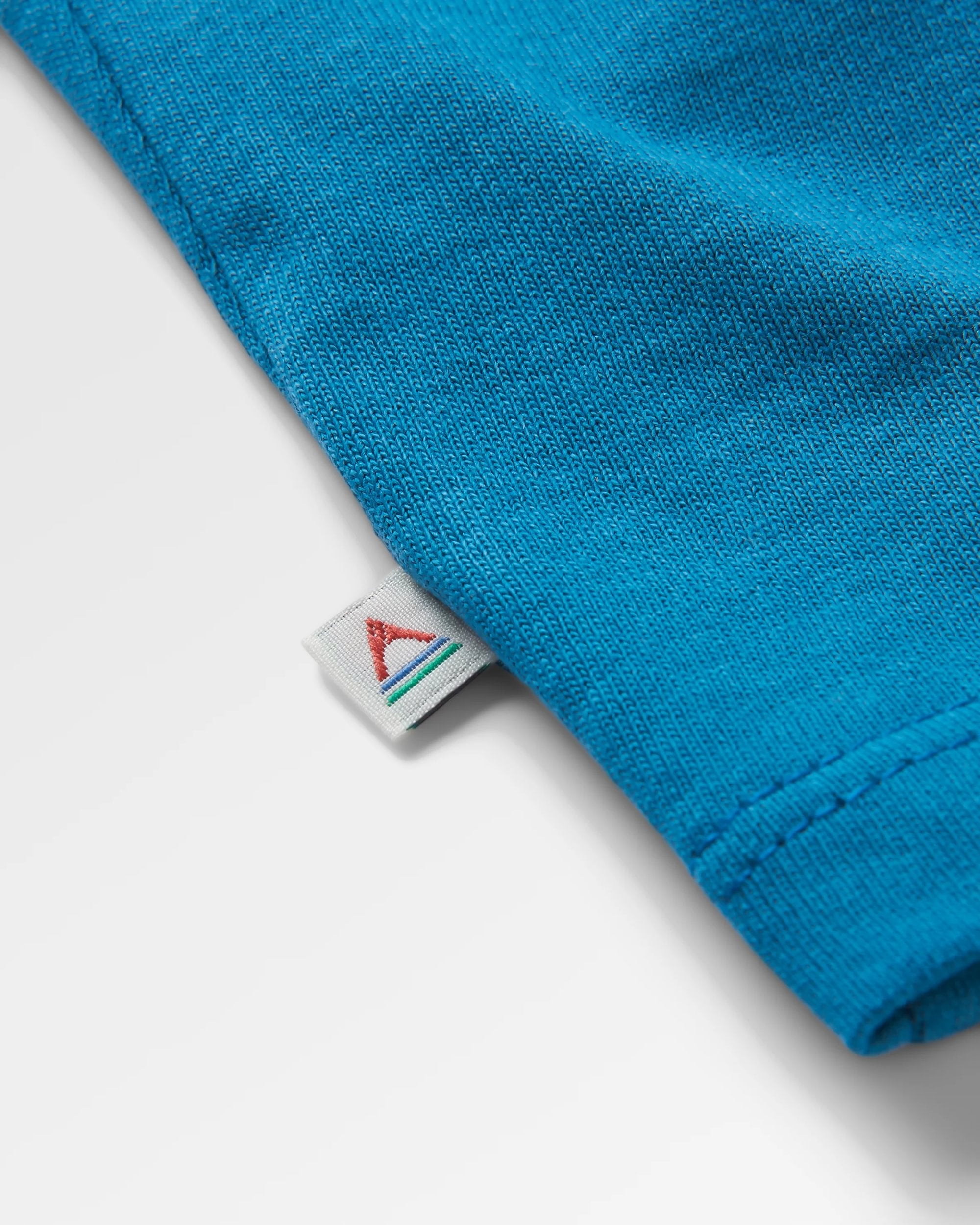 Riser Recycled Cotton LS T-Shirt - Blue Coral - Flatlay