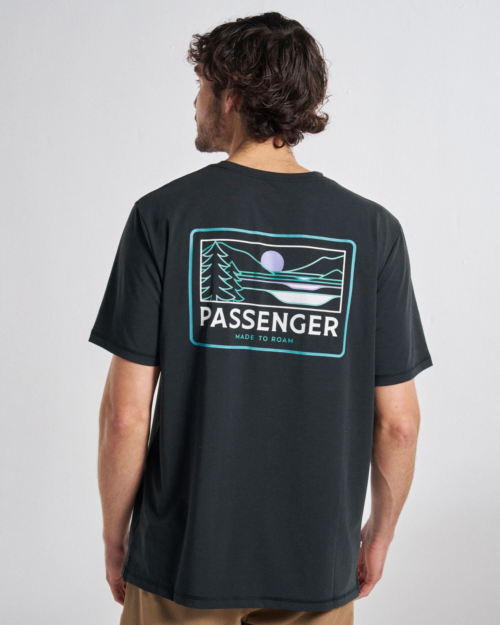 Roamer Men's Drirelease® Active T-Shirt - Black - Studio Model
