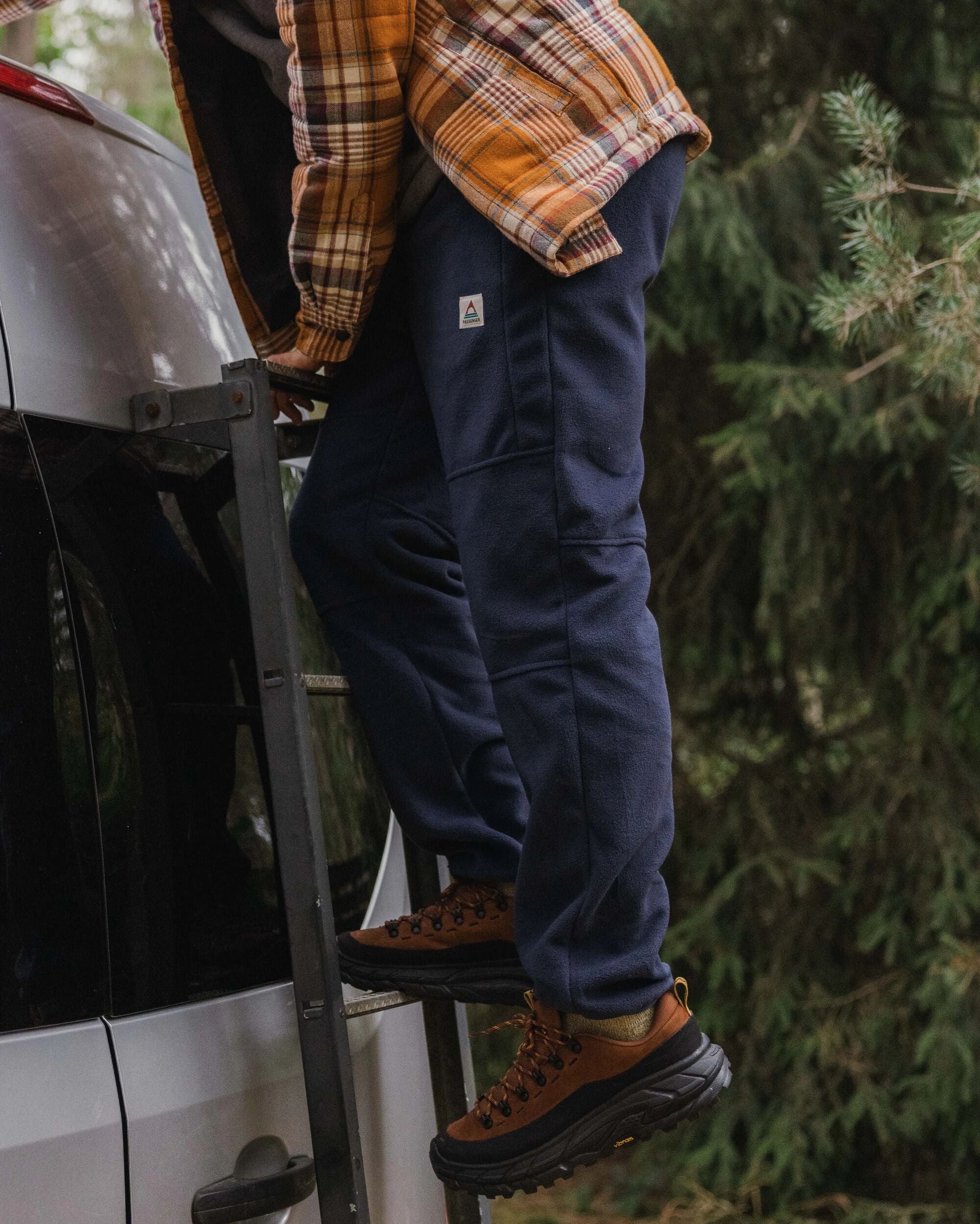 Set Off Recycled Polar Fleece Jogger - Rich Navy - Lifestyle