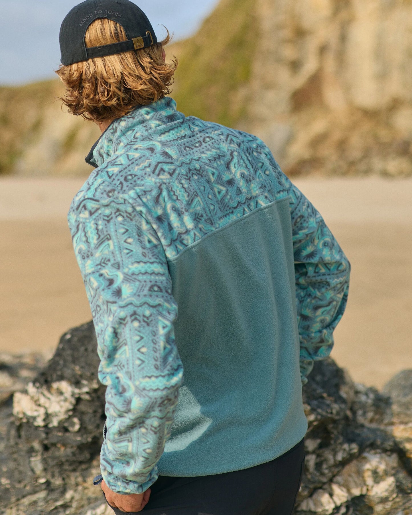 Set Off Recycled Polar 1/4 Zip Fleece - Elemental Geo Arctic - Lifestyle