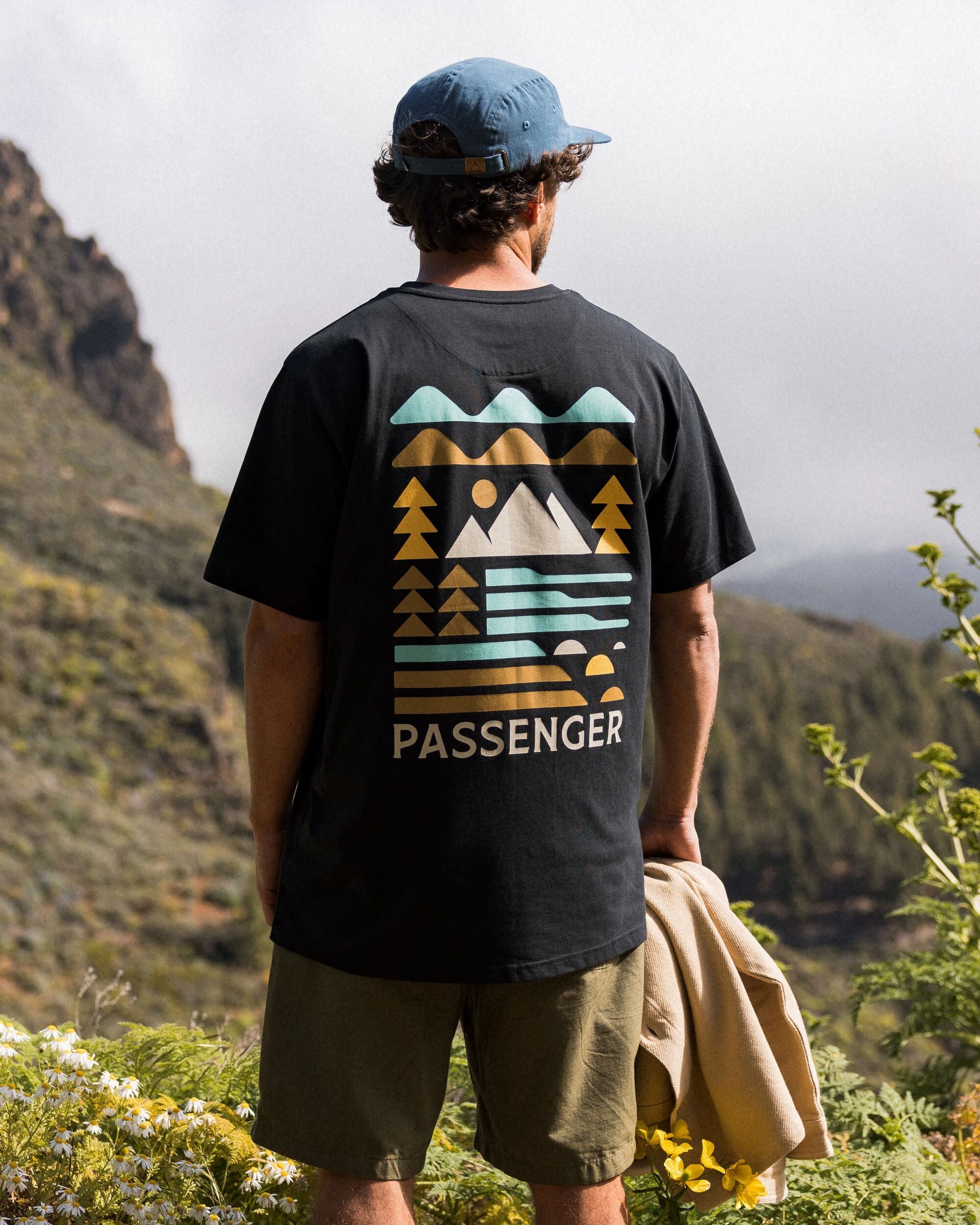 Cutout Organic Cotton T-Shirt - Black - Lifestyle