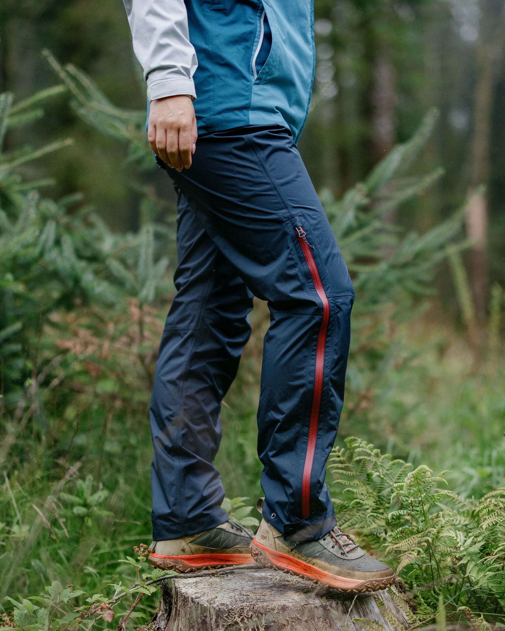 Cloudburst Recycled Waterproof Trouser - Deep Navy - Lifestyle