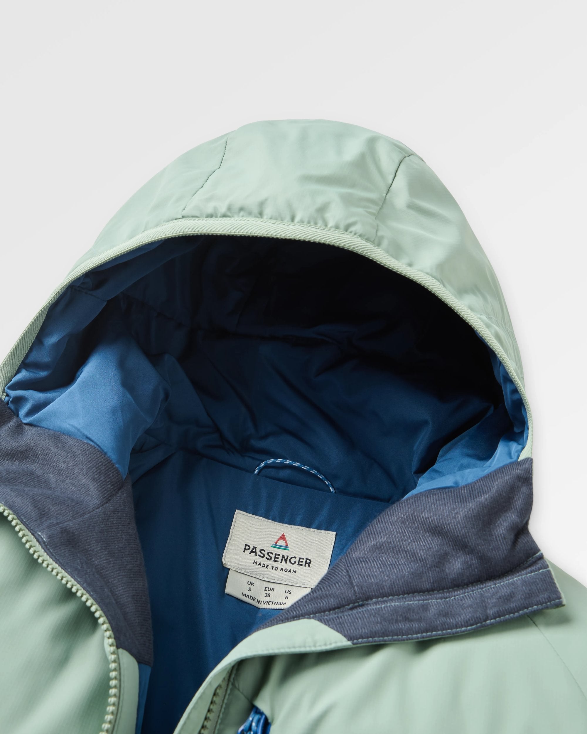 Shasta Lightweight Recycled Thermore® Insulated Jacket - Pistachio - Flatlay