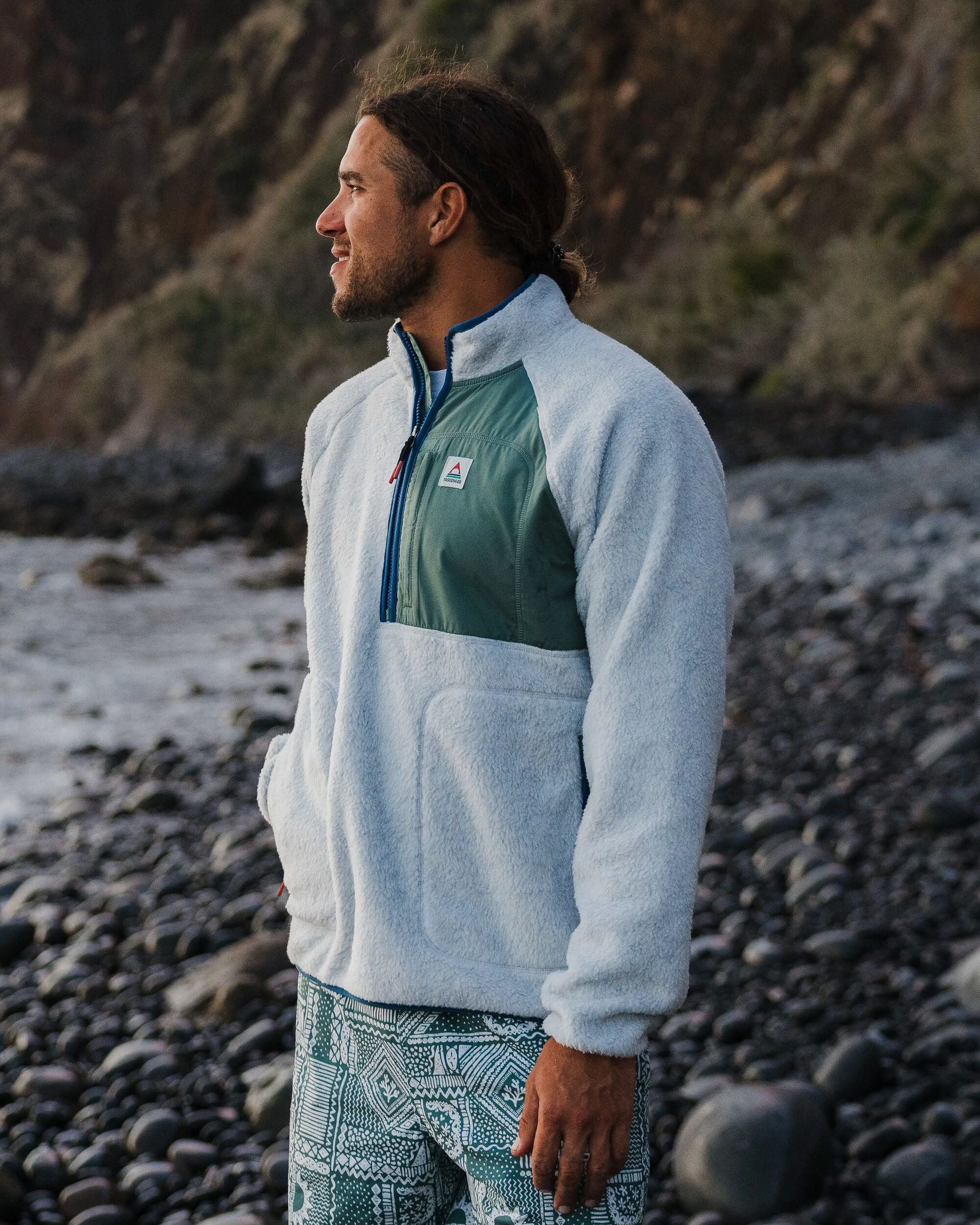 Offgrid 1/2 Zip Sherpa Fleece - Grey Marl 2 - Lifestyle