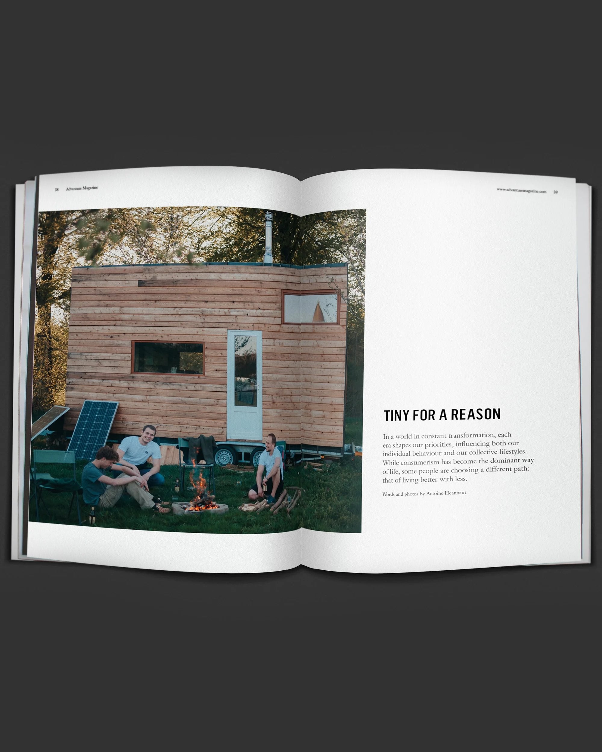 Advanture Magazine Issue 13 - Flatlay