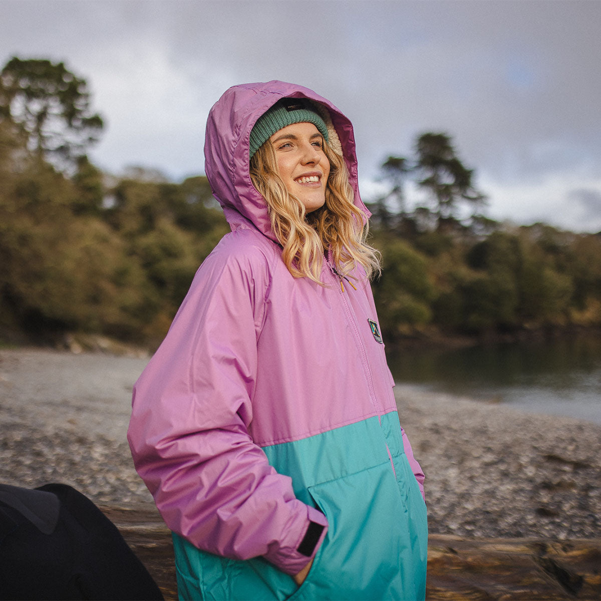 Womens_Roaming Sherpa Lined Changing Robe - Viridian Green/Orchid