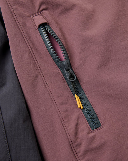Trailscape Lite Women's Softshell Anorak - Brambleberry/Faded Black - Flatlay