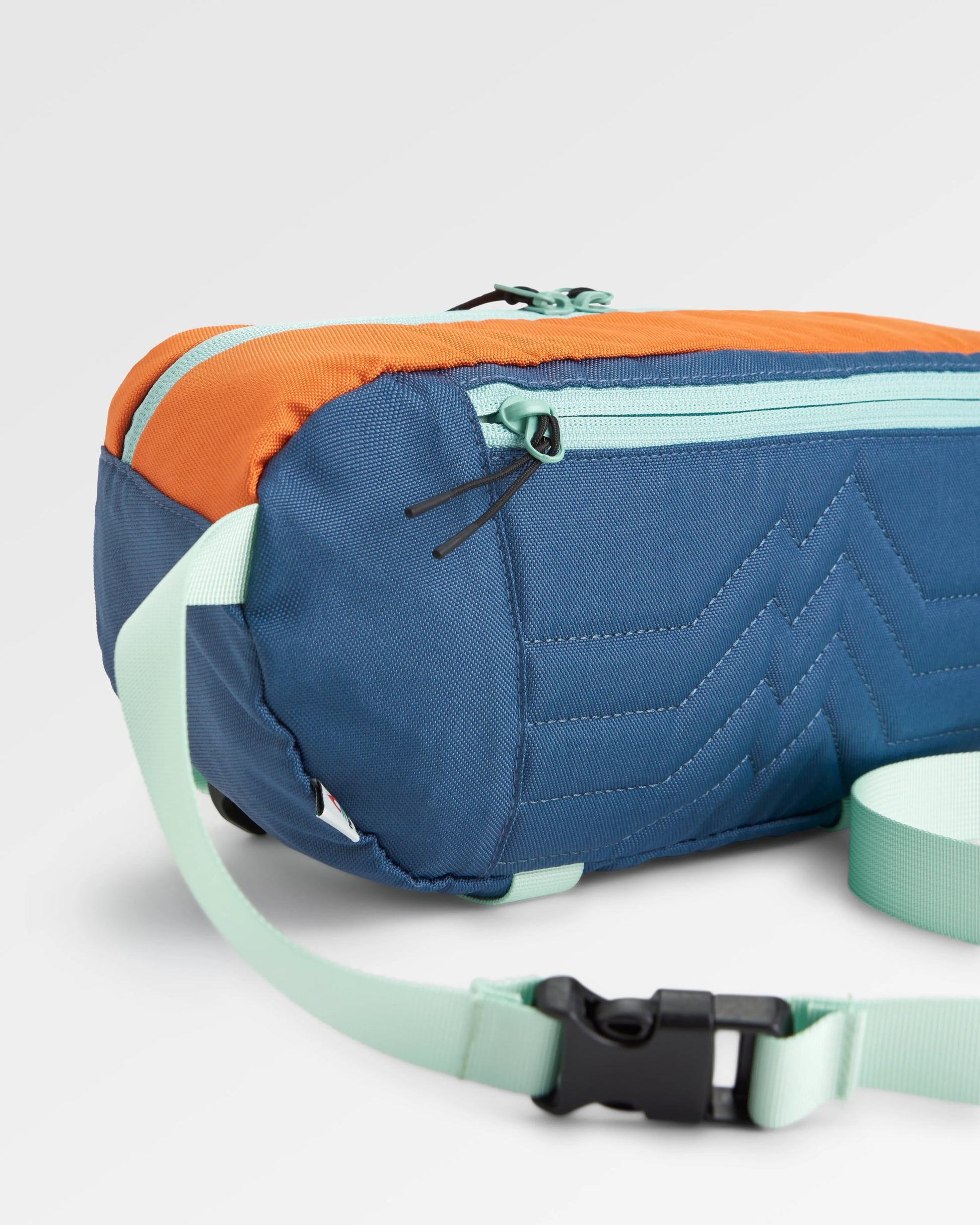 Boondocker Recycled Hip Pack - Apricot Multi