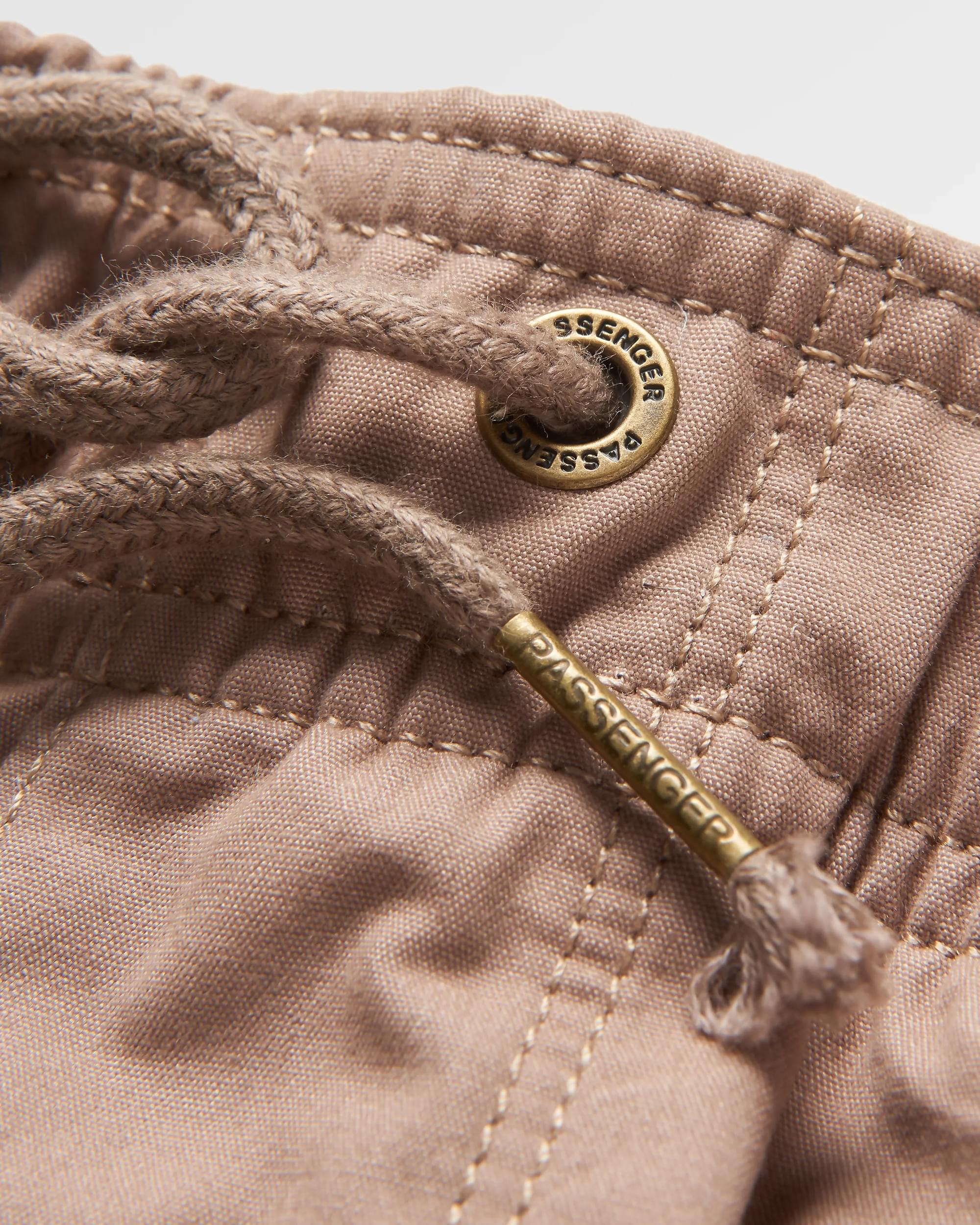 Drifter Organic Twill Short - Taupe - Flatlay