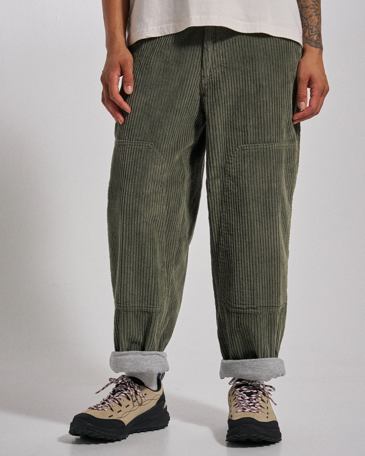 Bracken Lined Trouser - Dusty Olive - Studio Model
