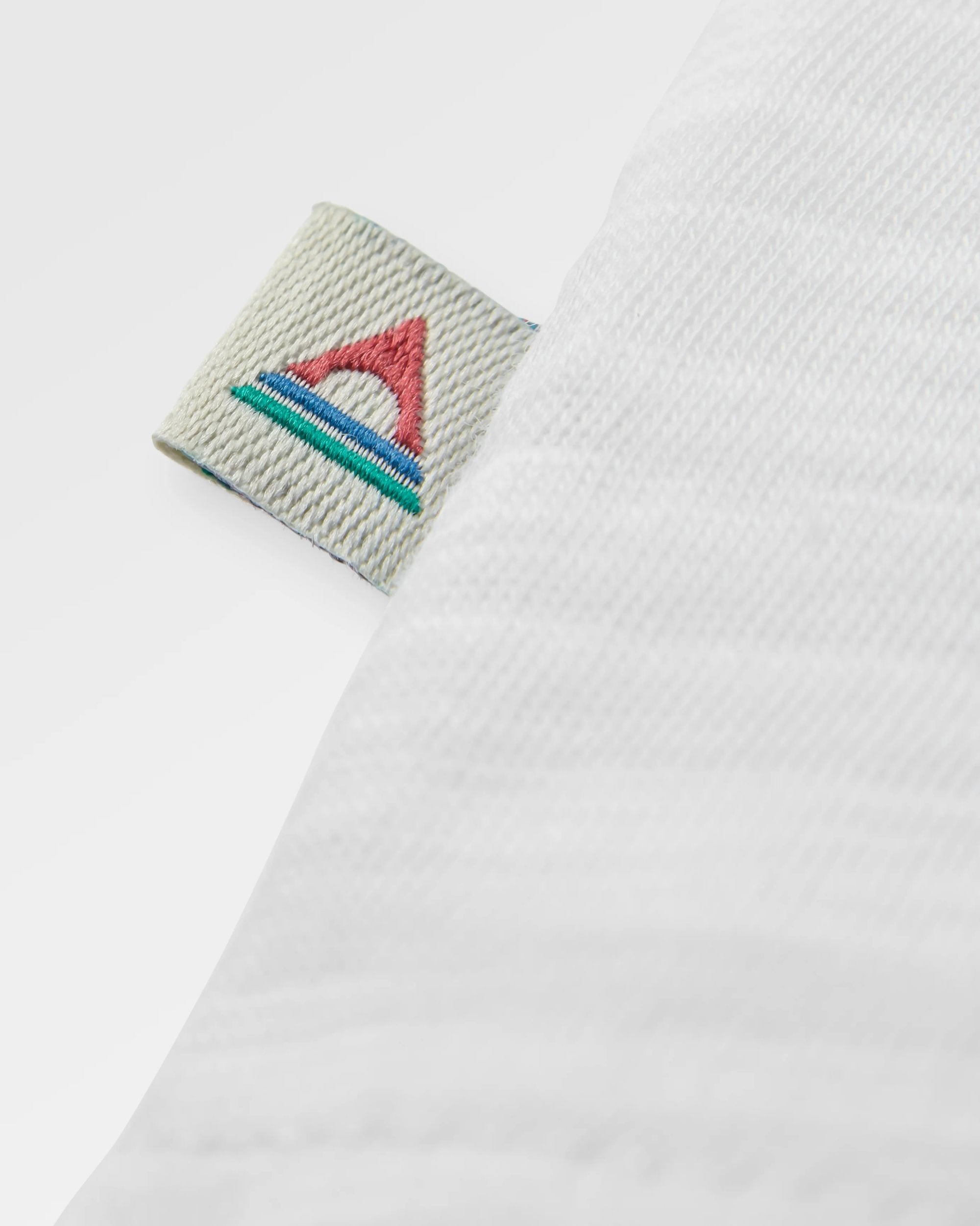 Explore Vest - White - Flatlay