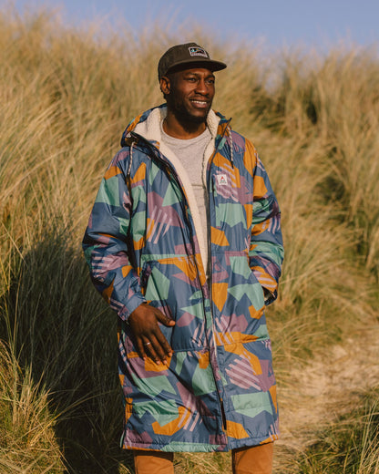 MensWaves Recycled Sherpa Lined Changing Robe - Deep Blue Camo Pattern - Lifestyle