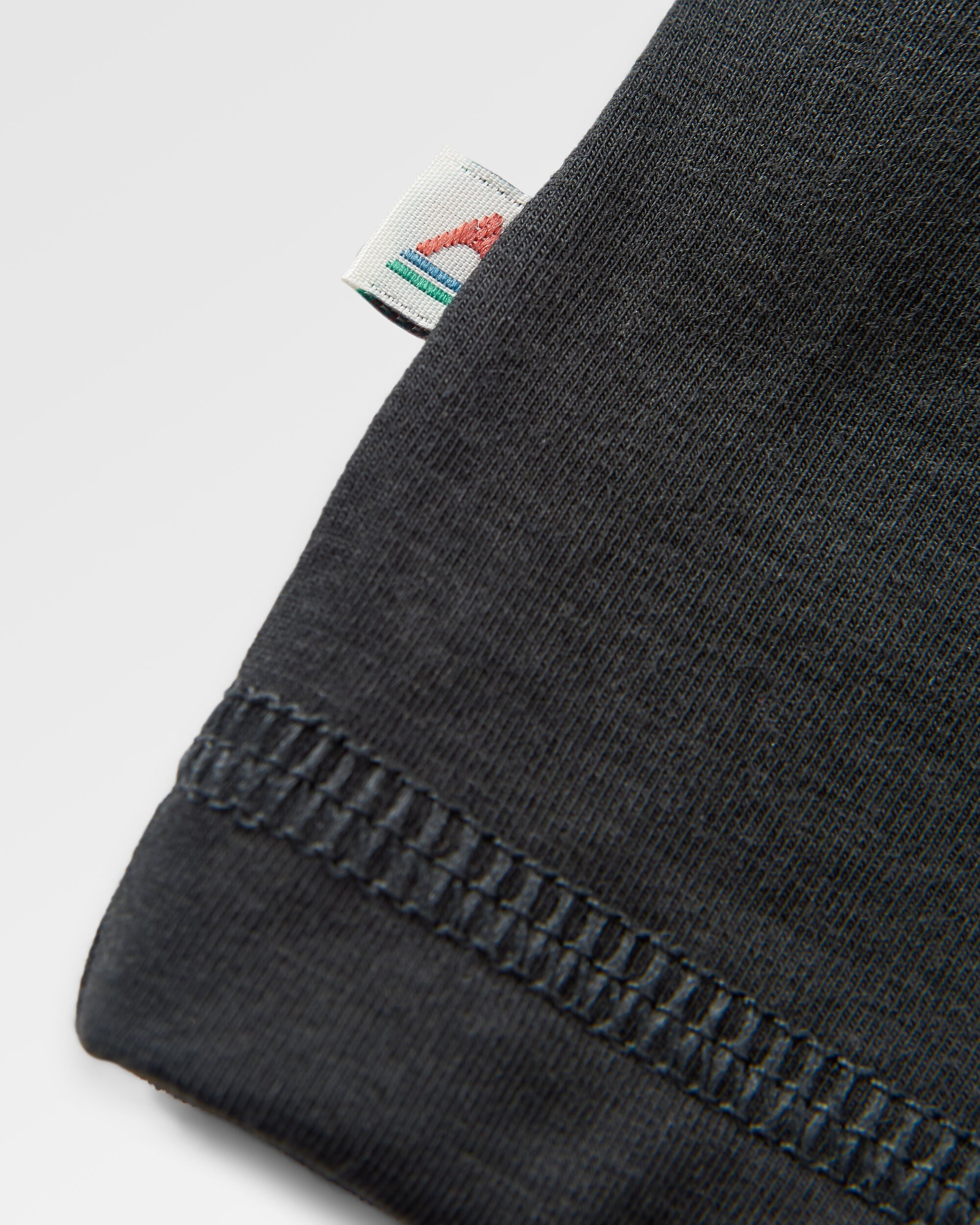 Sedona Recycled Active LS T-Shirt - Black - Flatlay