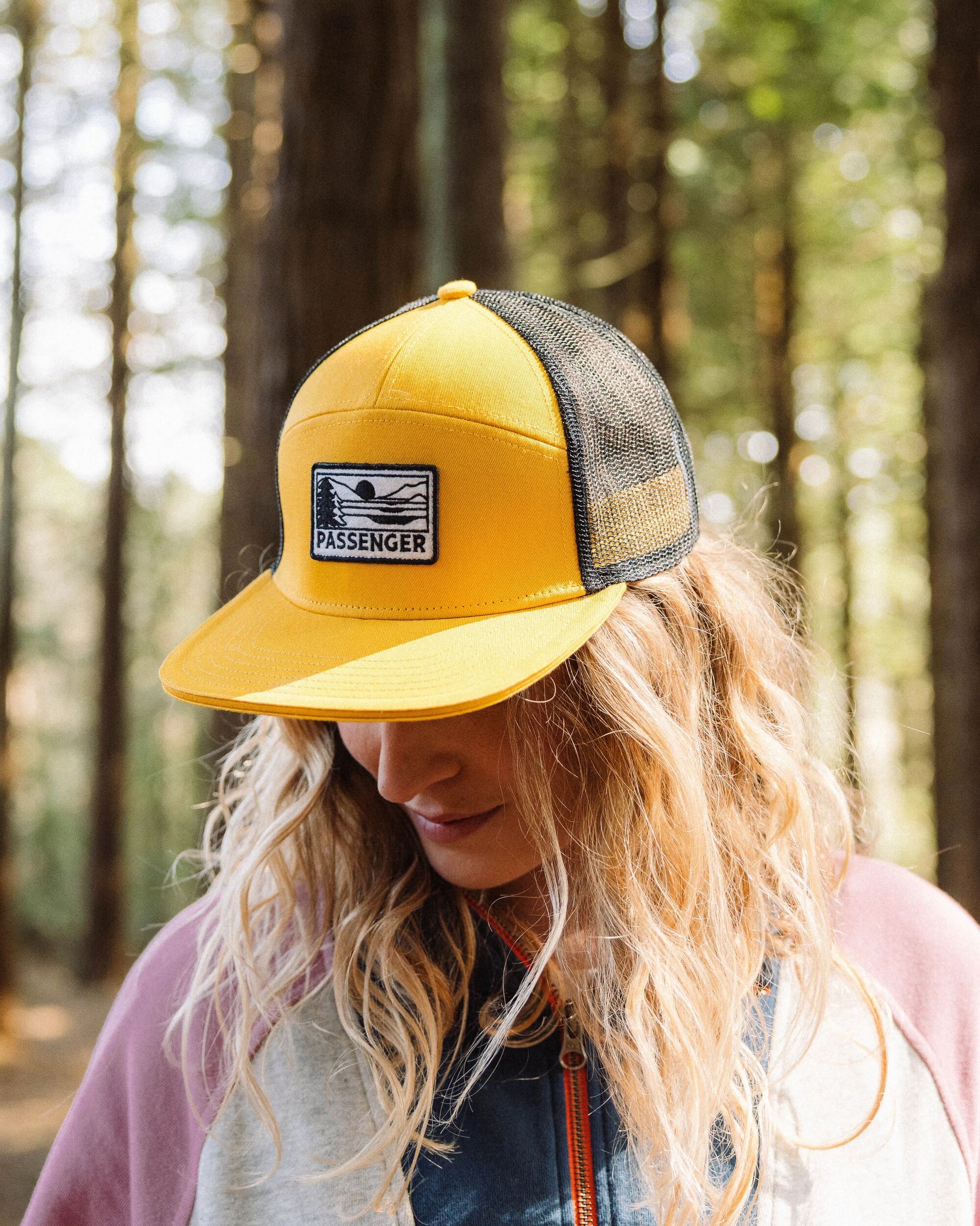 Womens_Roamer 7 Panel Organic Cotton Trucker Cap - Spruce Yellow - Lifestyle