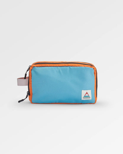 Travel Recycled Wash Kit - Arctic/Retro Orange - Flatlay