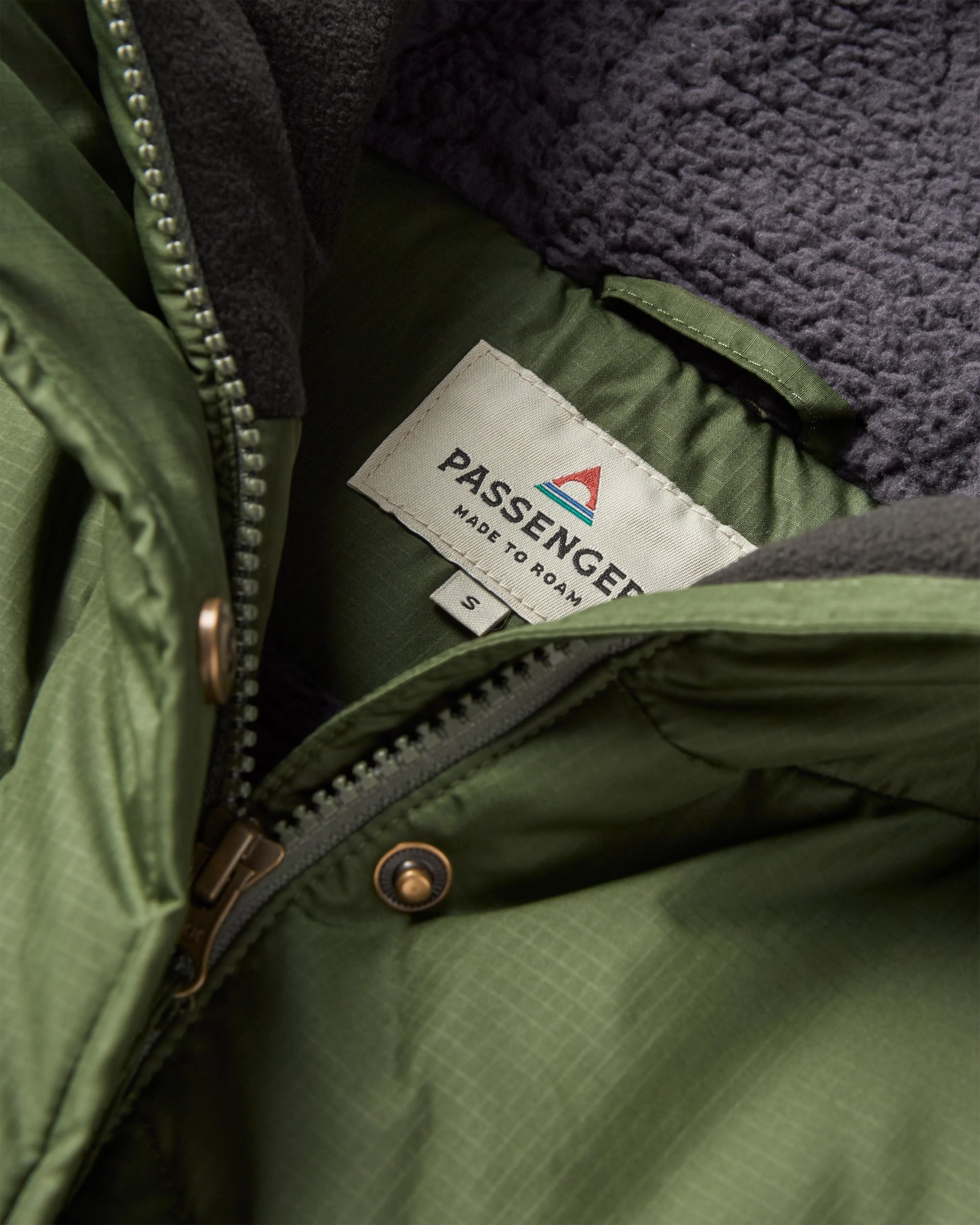 Tasman Recycled 2.0 Long Insulated Jacket - Fir Tree - Flatlay