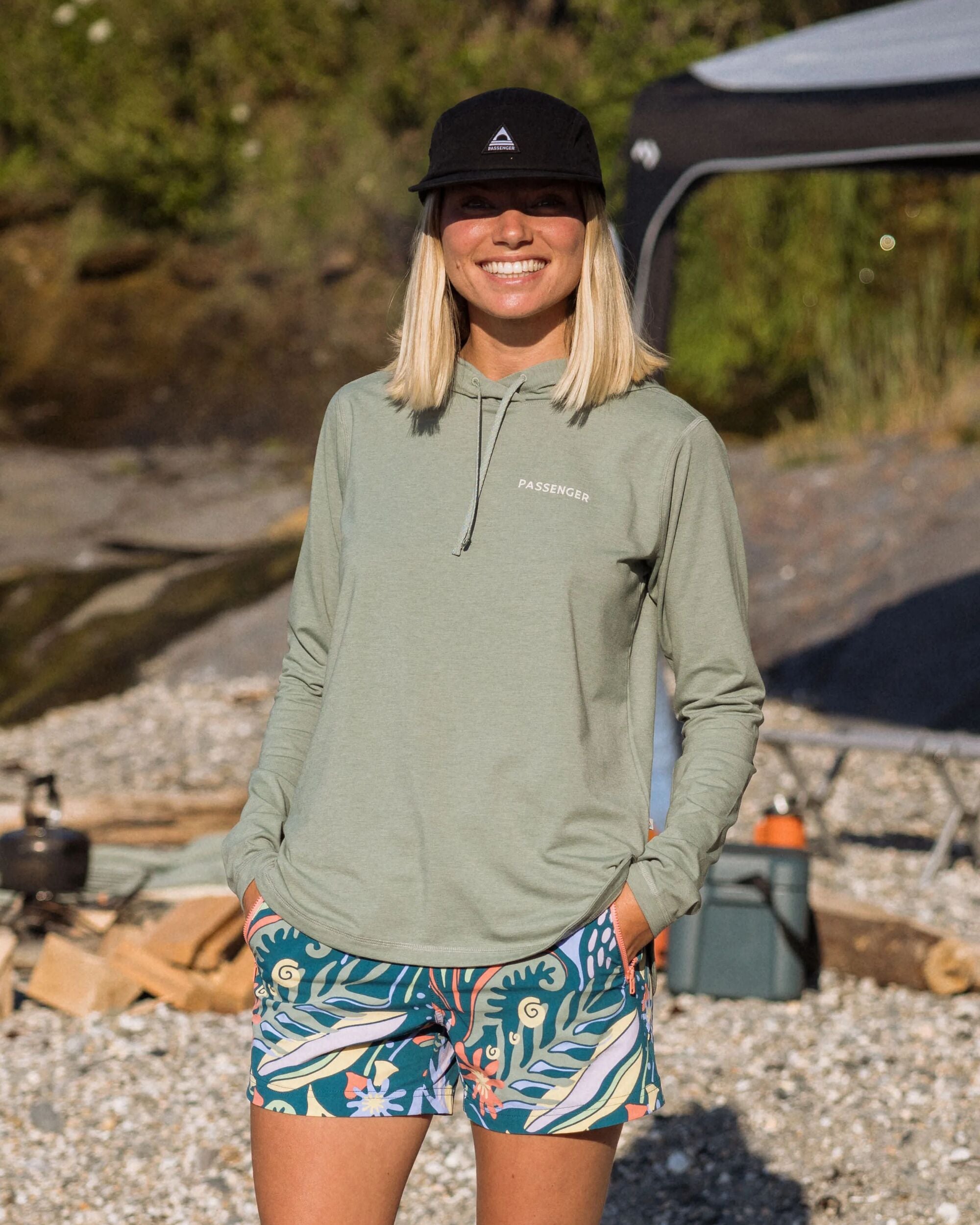 Roamscreen UPF50 Drirelease® Women's Hoodie - Pistachio - Lifestyle