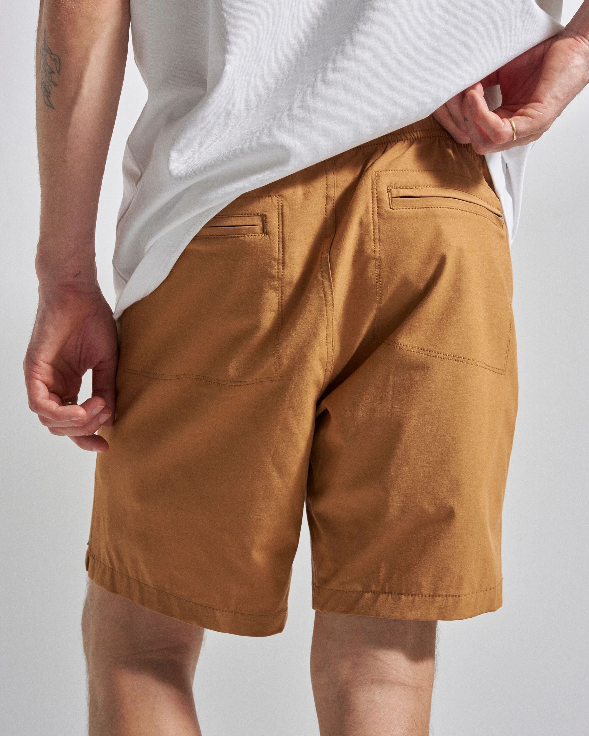 Traveller All Purpose Short - Coconut - Studio Model