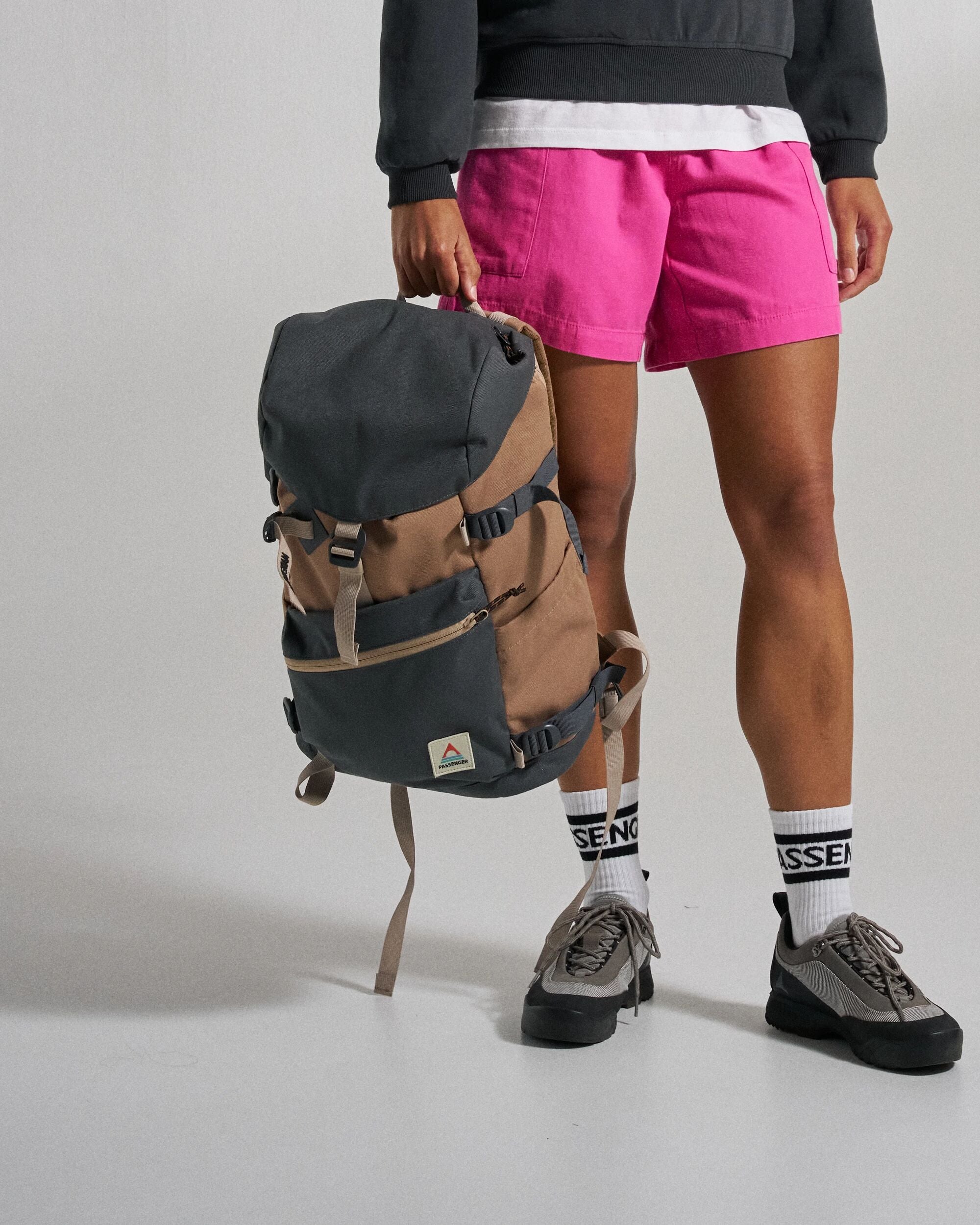 Vantage 24L Backpack - Charcoal/ Caramel - Studio Model - Female