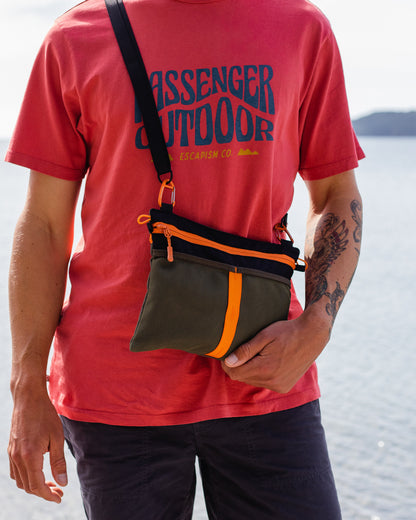 Waypoint Cross Body Bag - True Black/ Khaki - Lifestyle - Male
