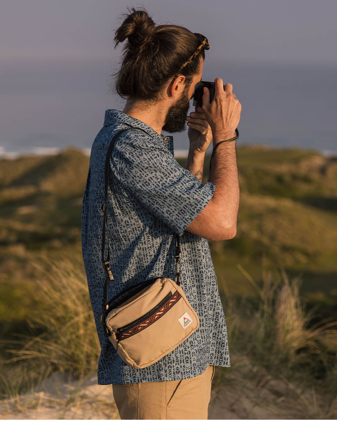 Cove Organic Cotton Short Sleeve Shirt - Blue Mini Geo - Lifestyle
