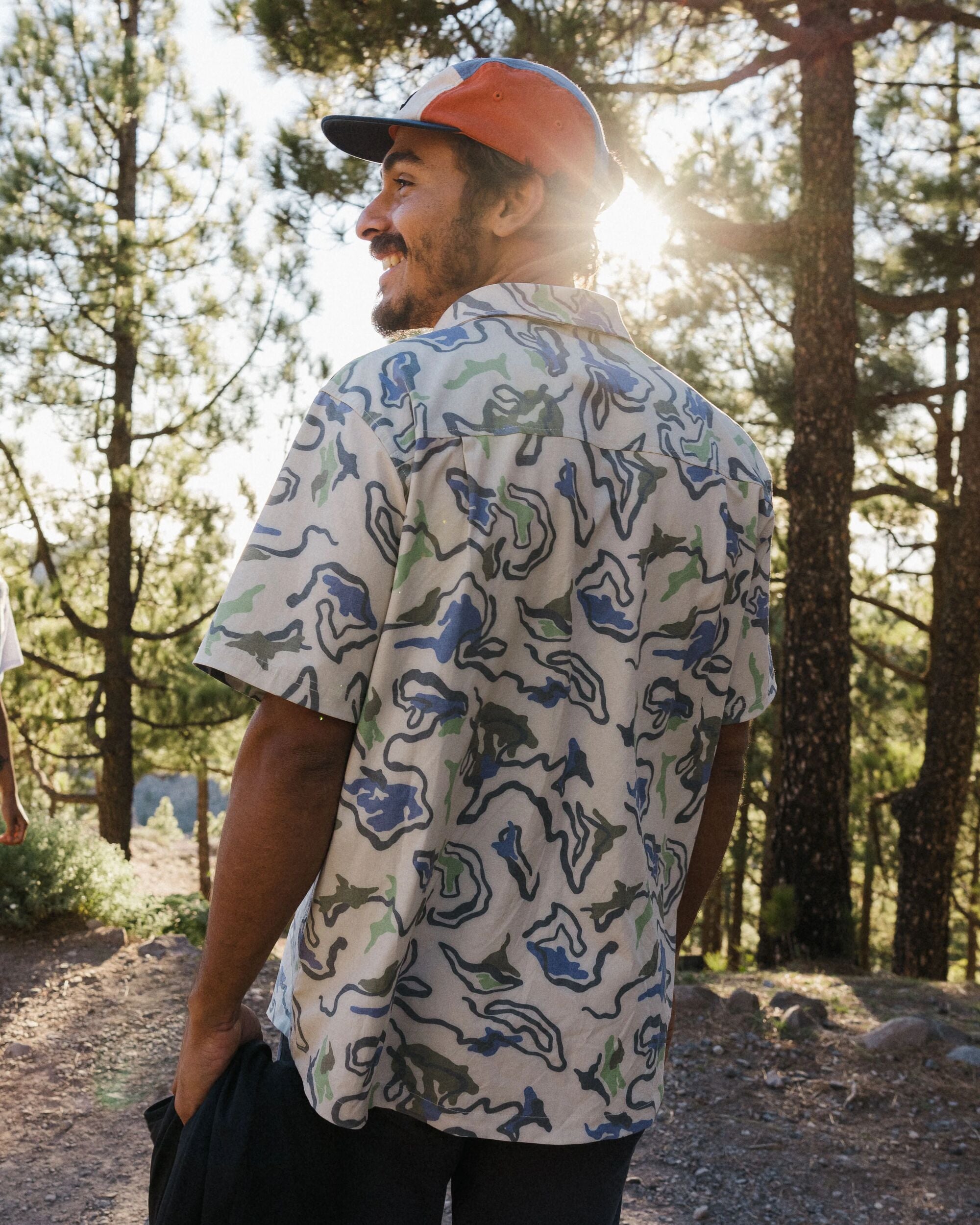 Traveller Short Sleeve Stretch Shirt - Abstract Strata Green - Lifestyle