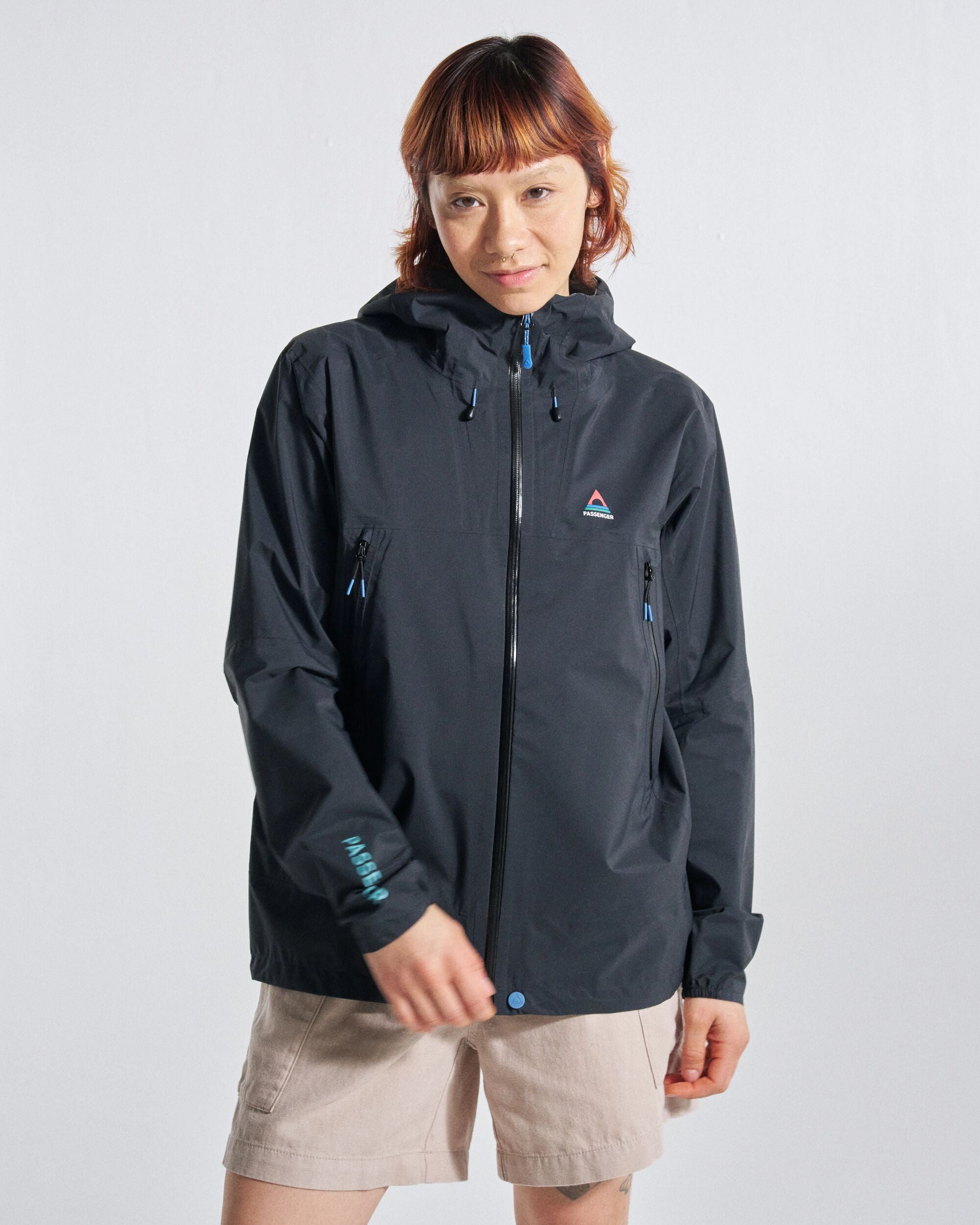 Trailscape Light Women's Waterproof Jacket - Black - Studio Model