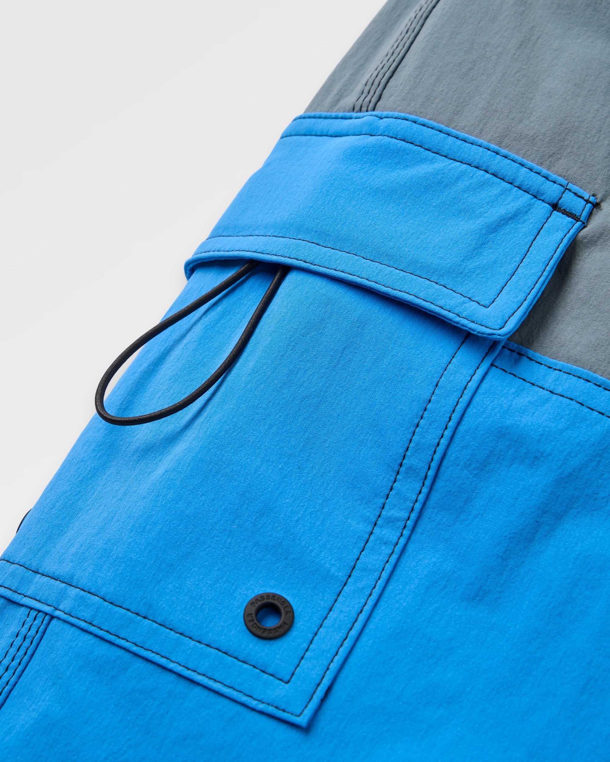 Cutback NetPlus® 17" Boardshort - Storm Grey/Marine Blue - Flatlay