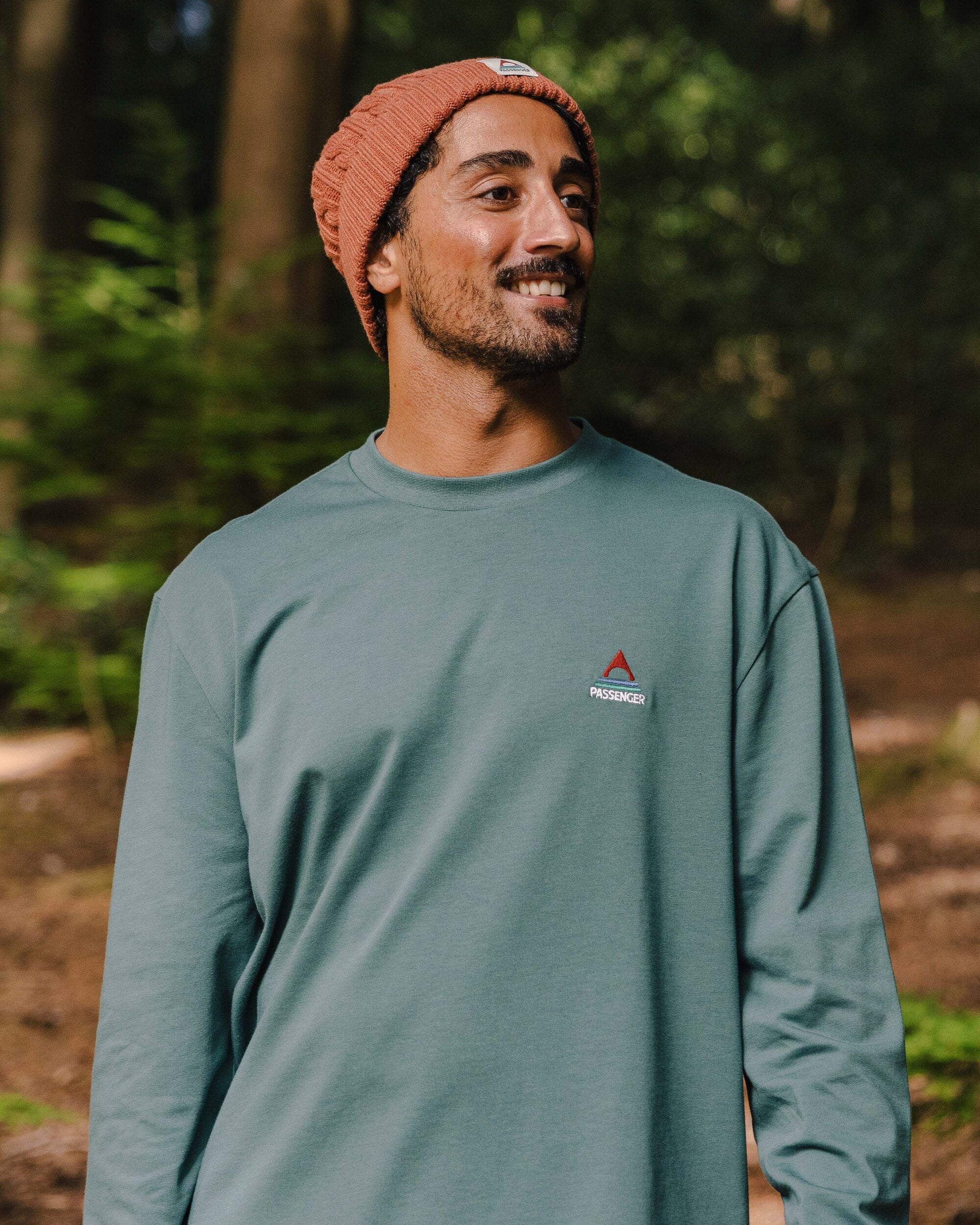 Vita Regenerative Cotton Relaxed Fit LS T-shirt - Deep Ocean - Lifestyle