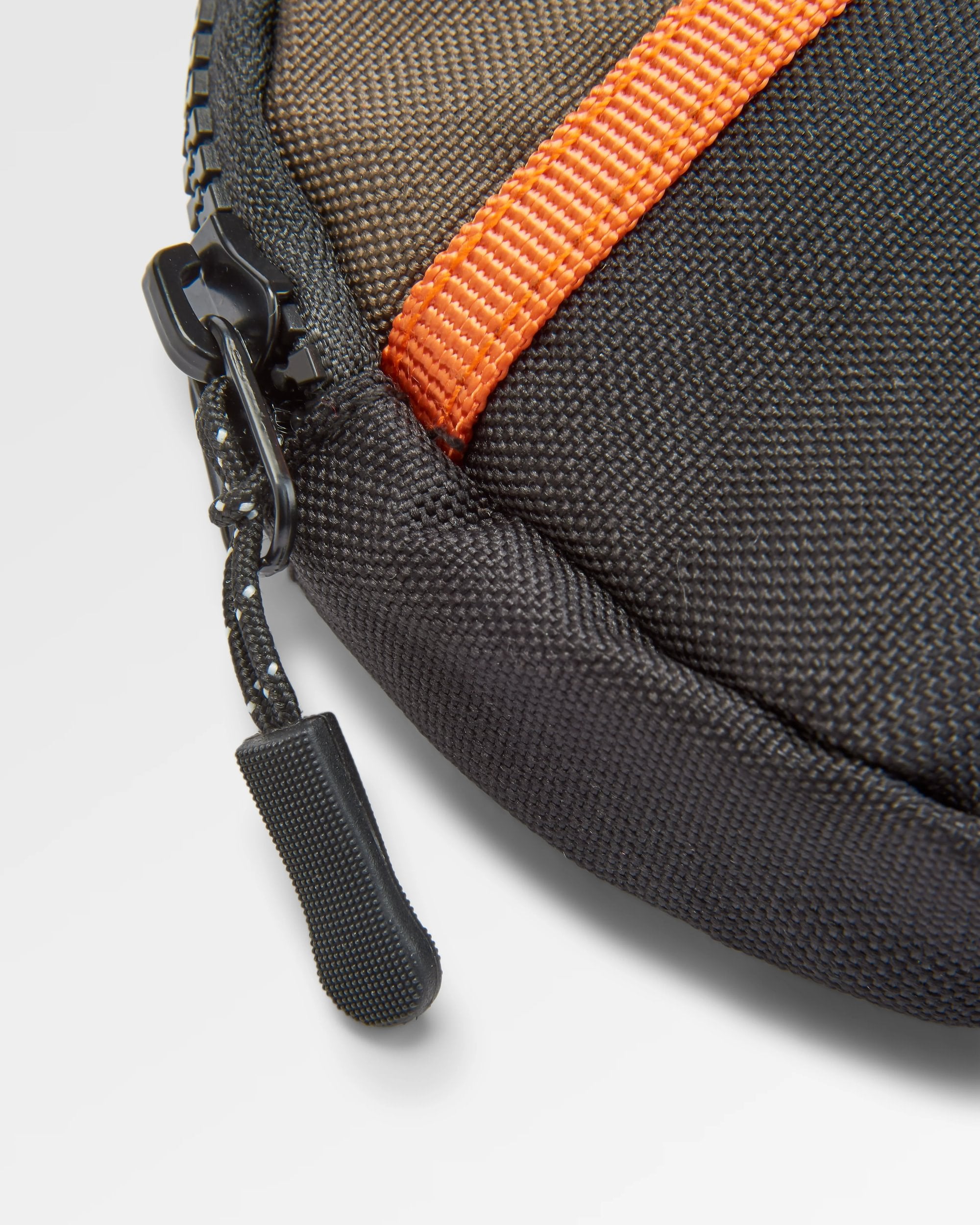 Compass Modular Clip On - True Black/ Khaki - Flatlay