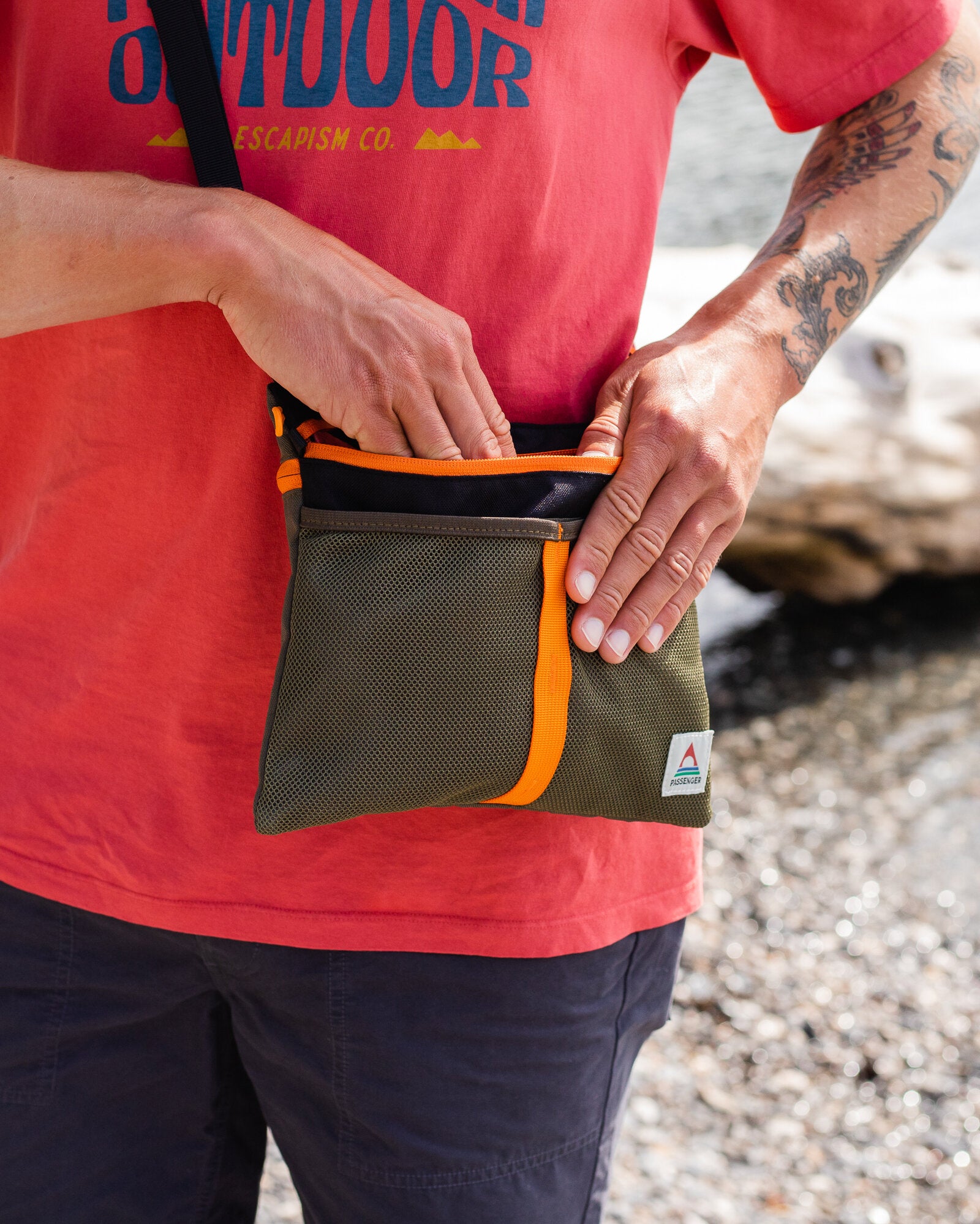 Waypoint Cross Body Bag - True Black/ Khaki - Lifestyle - Male