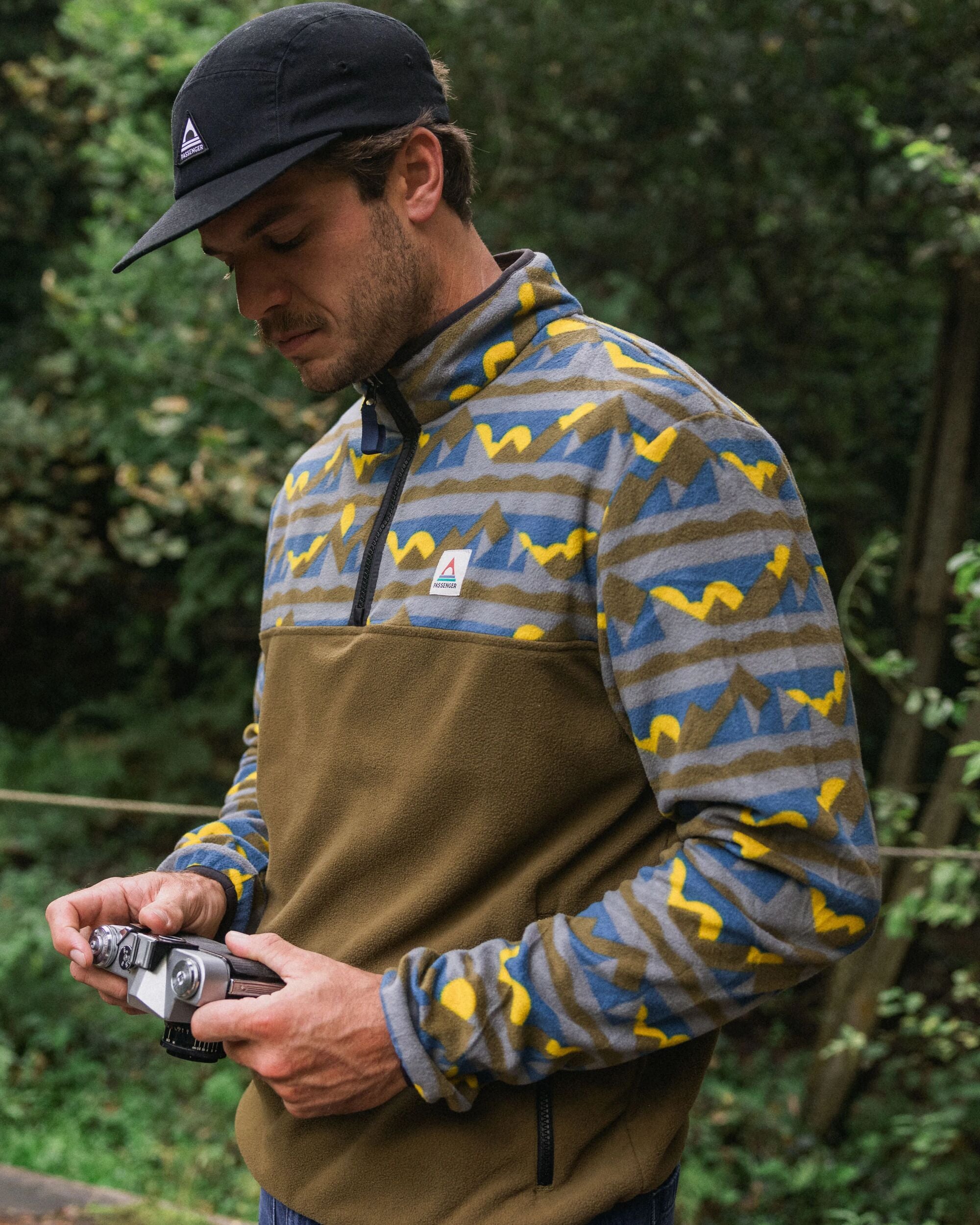 Set Off Recycled Polar 1/4 Zip Fleece - Views Dark Olive - Lifestyle