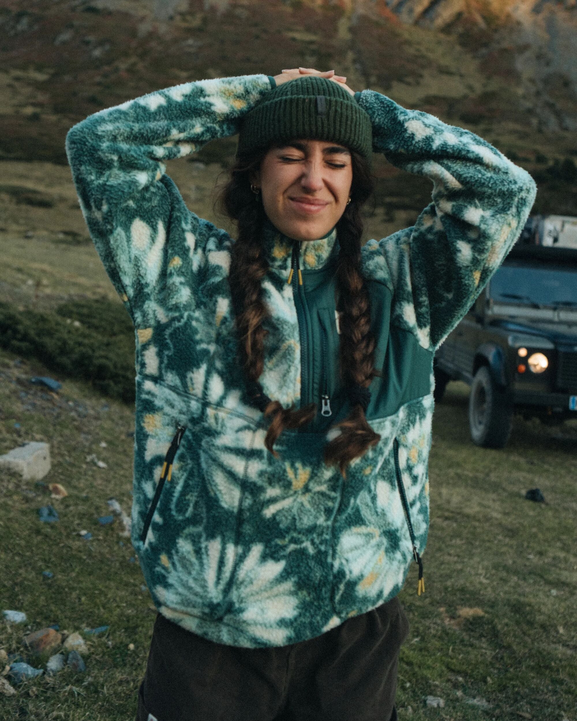 Home Recycled Sherpa Fleece - Frost Dark Fern - Lifestyle