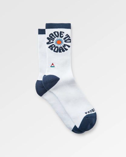 Made to Roam Graphic Crew Socks - White/Navy - Flatlay