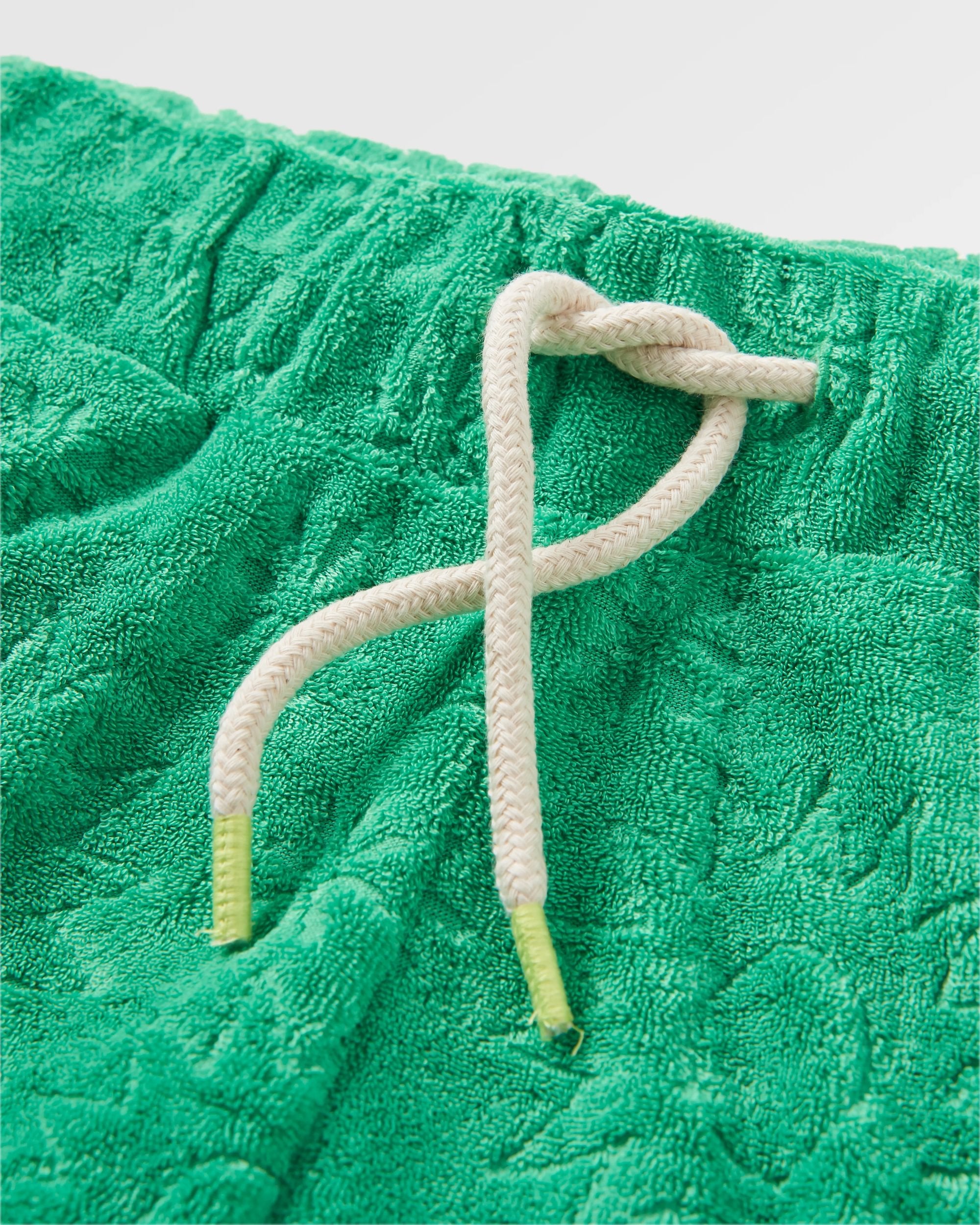 Vibes Textured Short - Green Spruce - Flatlay