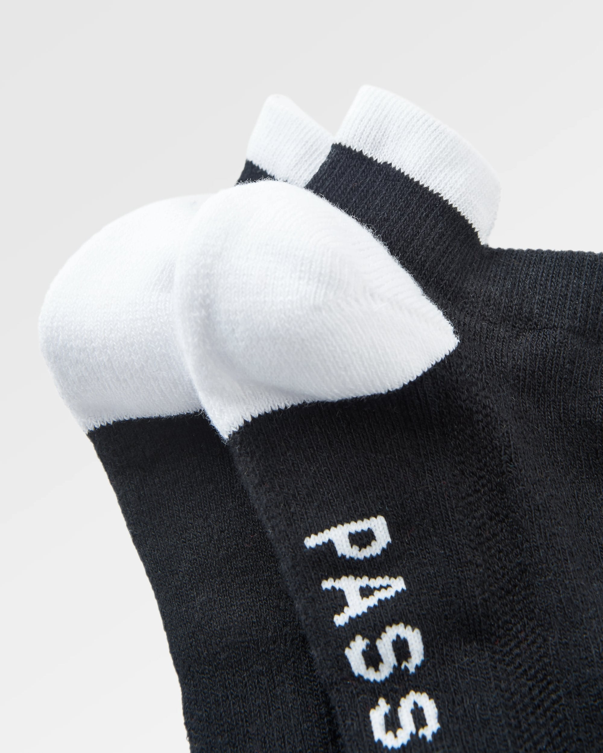 Organic Trainer Socks - Black - Flatlay