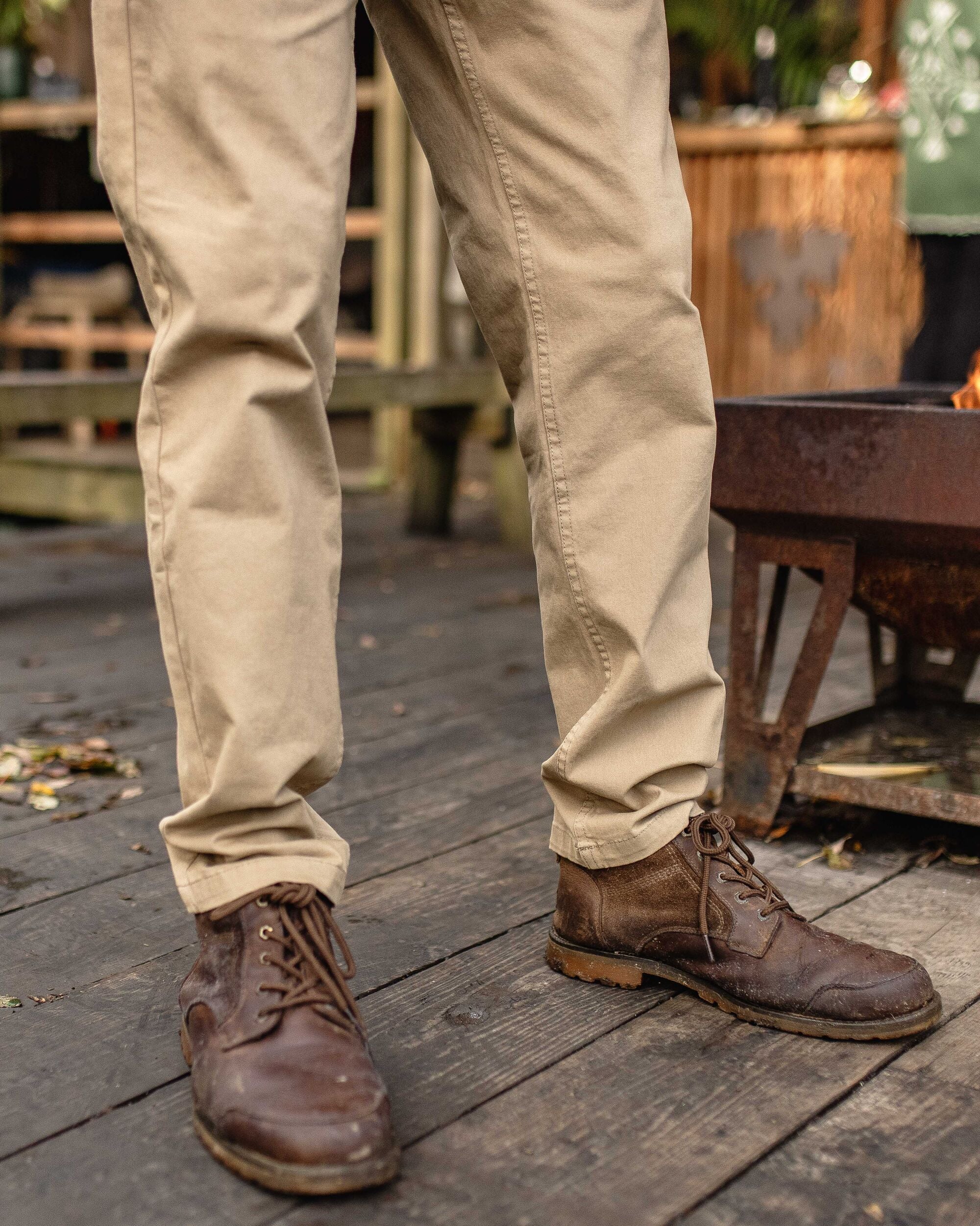365 Cotton Trouser - Chinchilla Brown - Lifestyle