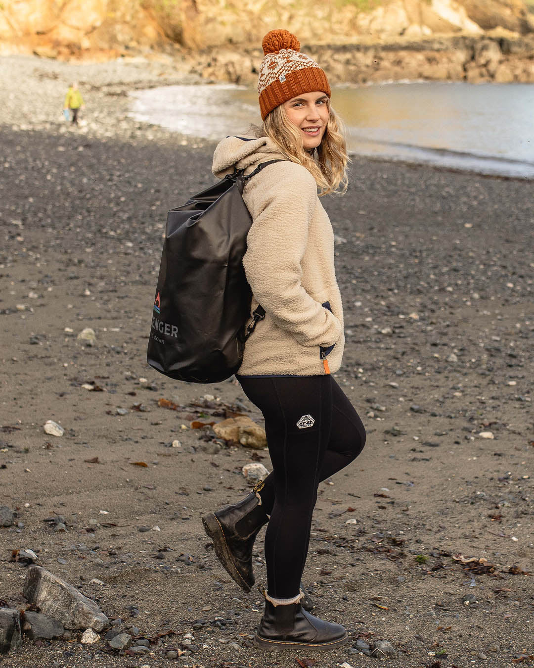 Womens_Tide 30L Recycled Dry Bag - Black - Lifestyle