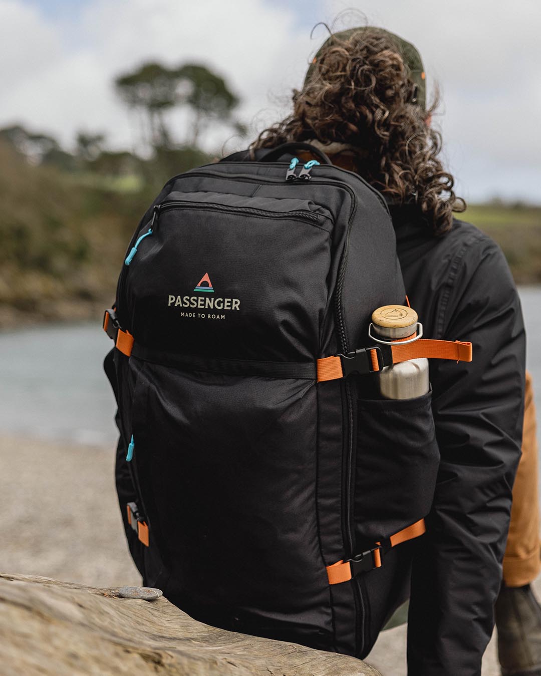 Male_Adventurer 55L Recycled Backpack - Black